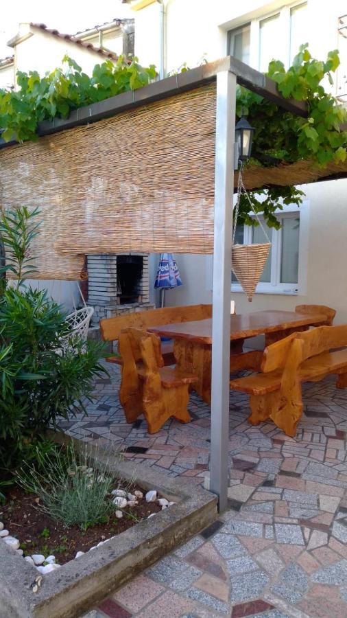 Holiday Home Domi Novi Vinodolski Bagian luar foto